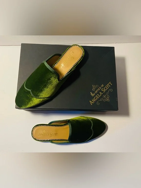 THE OFFICE OF ANGELA SCOTT Miss Adelaide Green Velvet Mules Size 36 US 6 NIB NEW - Picture 7 of 9